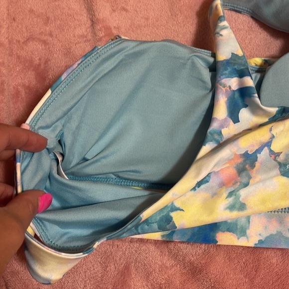 Joe Fresh workout outfit - Picture 9 of 9